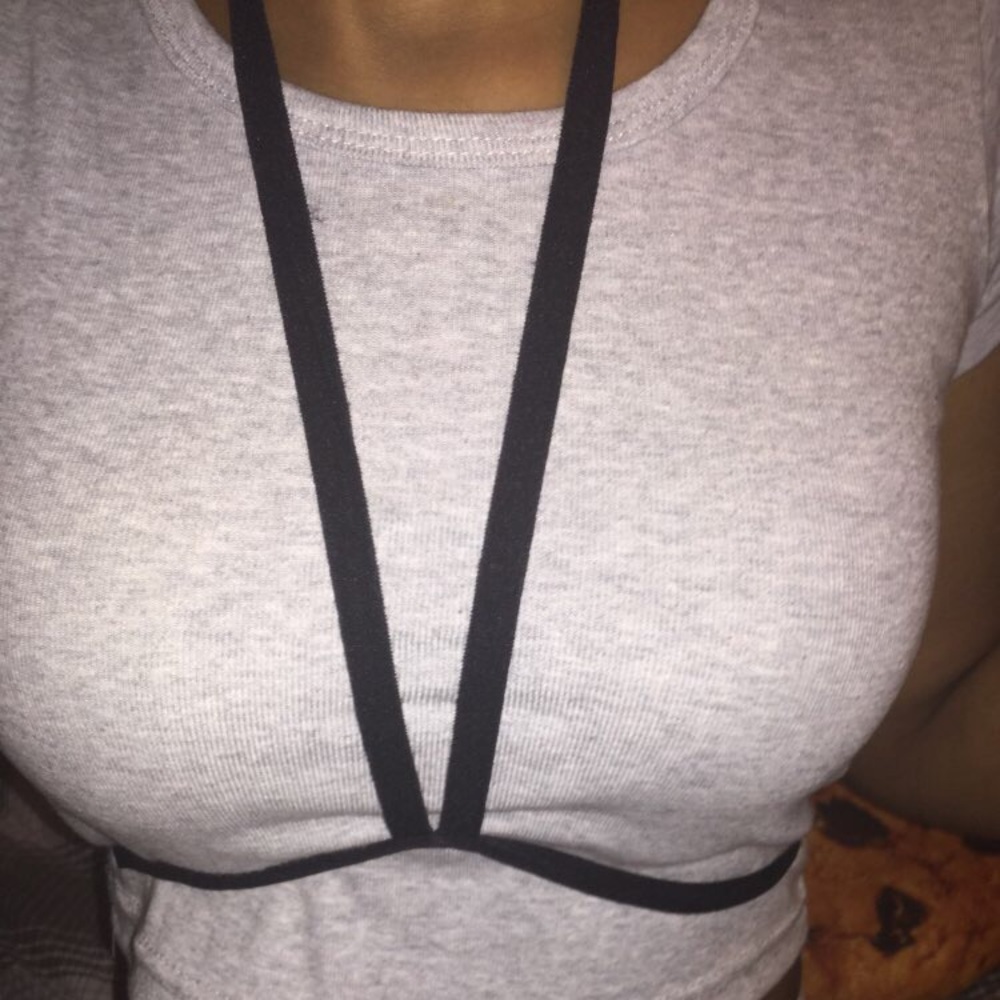 Hollow elastic bandage harness top